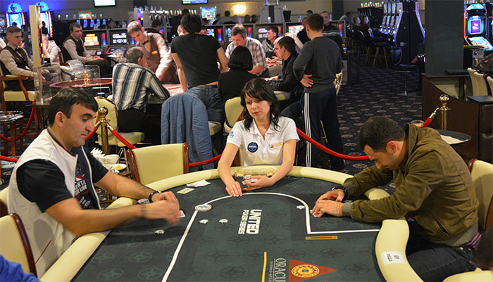Азов сити казино оракул онлайн tres amigos игровой автомат