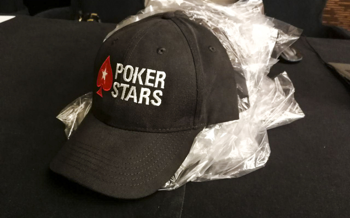 Poker stars com. Кепка pokerstars. Кепка Покер старс. Бейсболки Покер старс бейсболки. Кепка с покерной тематикой.